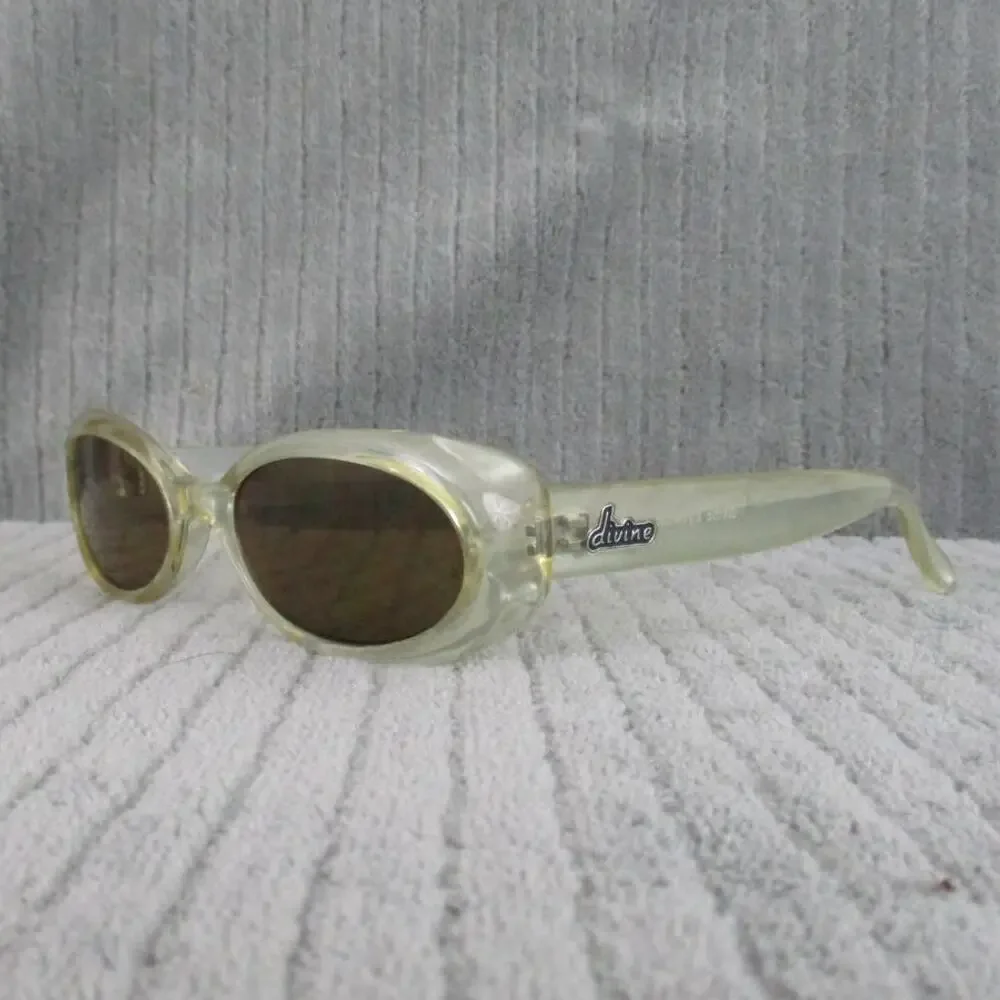 New Divine Eyewear Athena Pearl White / Amber Sunglasses